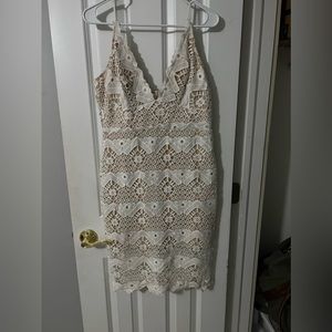 Lulu dress lace white and tan, size large worn one for 4 hours